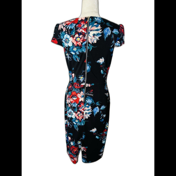 Betsey Johnson Sheath Sz 8 Black Floral Cap Sleeve Fitted Knee Pencil Dress - Picture 10 of 11